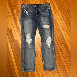 Distressed Judy Blue Boyfriend jeans size 15/32